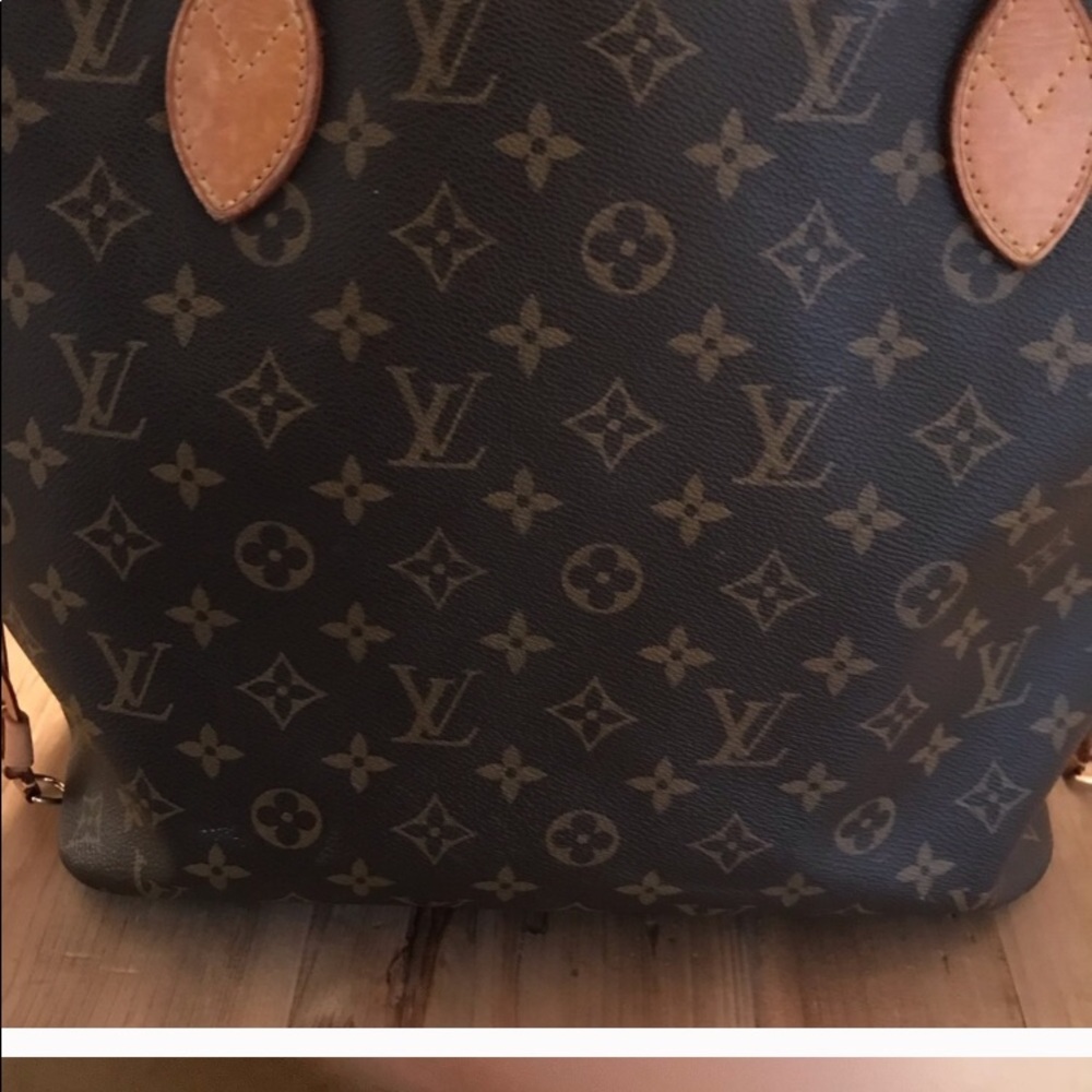 Authentic Louis Vuitton Neverfull MM.